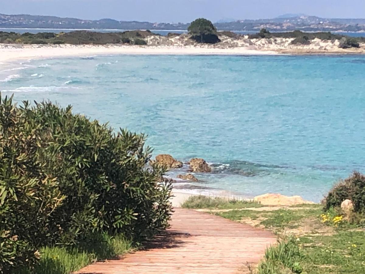 Villa Adel San Teodoro  Luaran gambar