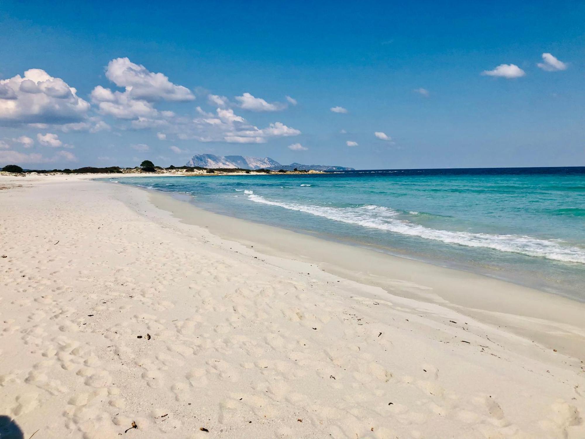 Villa Adel San Teodoro  Luaran gambar