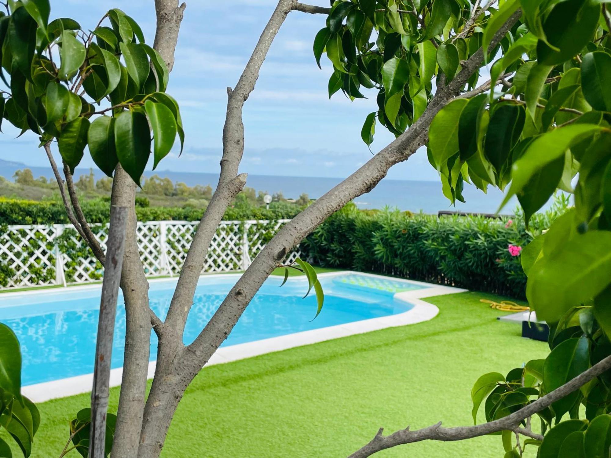 Villa Adel San Teodoro  Luaran gambar
