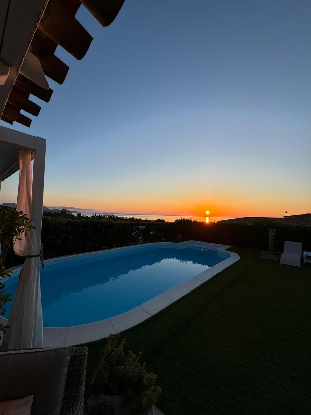 Villa Adel San Teodoro  Luaran gambar