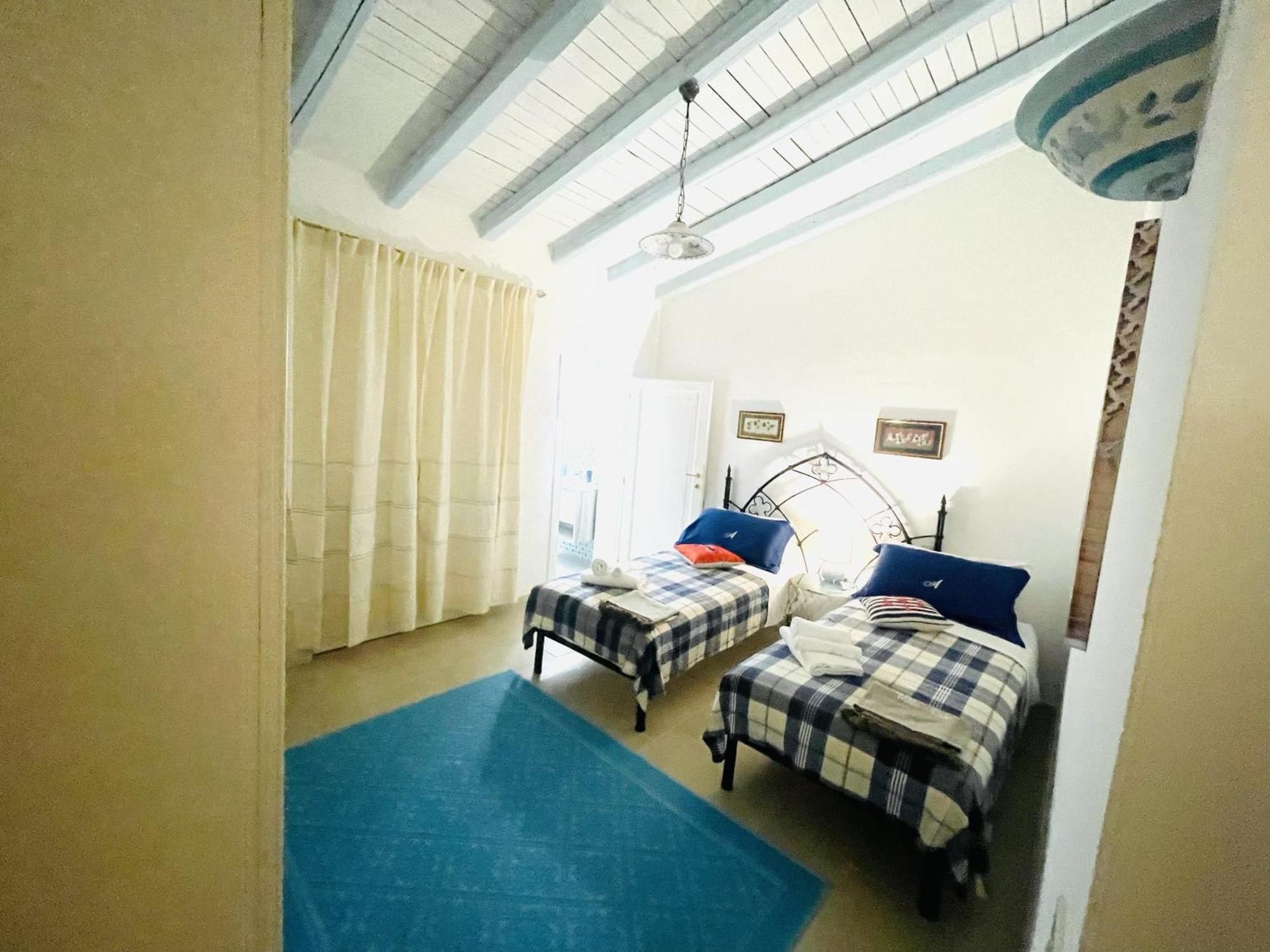 Villa Adel San Teodoro  Luaran gambar